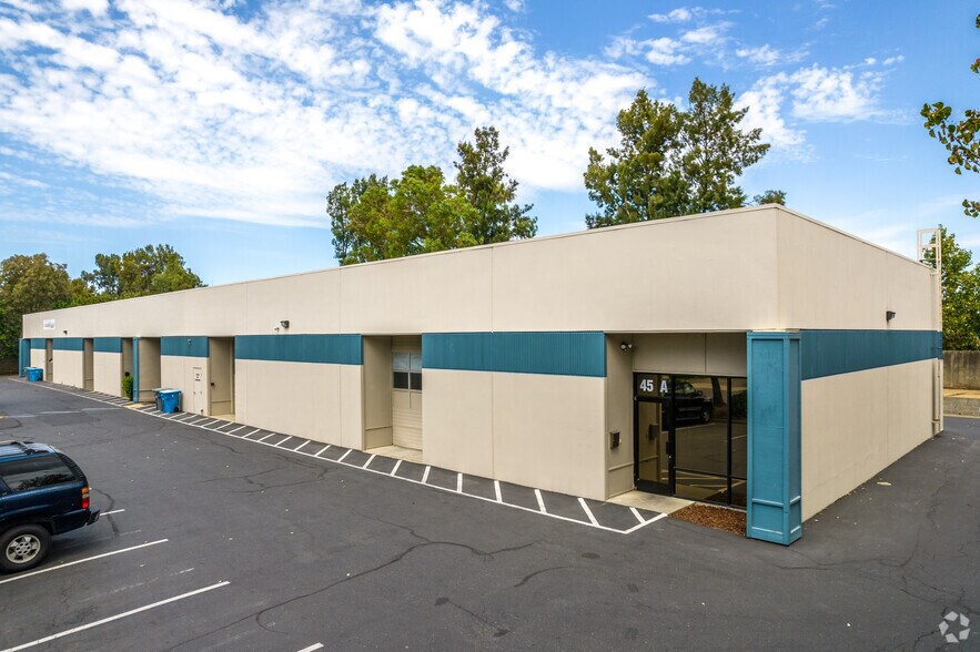 Primary Photo Of 45 Commerce Pl, Vacaville Service For Lease