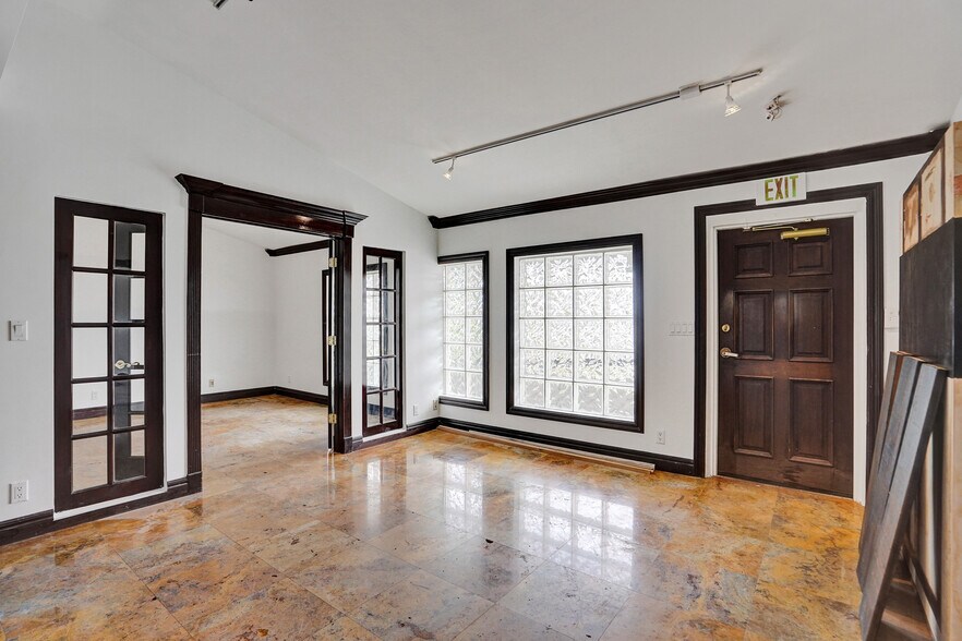 More Photos Of 51 E Commercial Blvd, Fort Lauderdale Medical For Sale