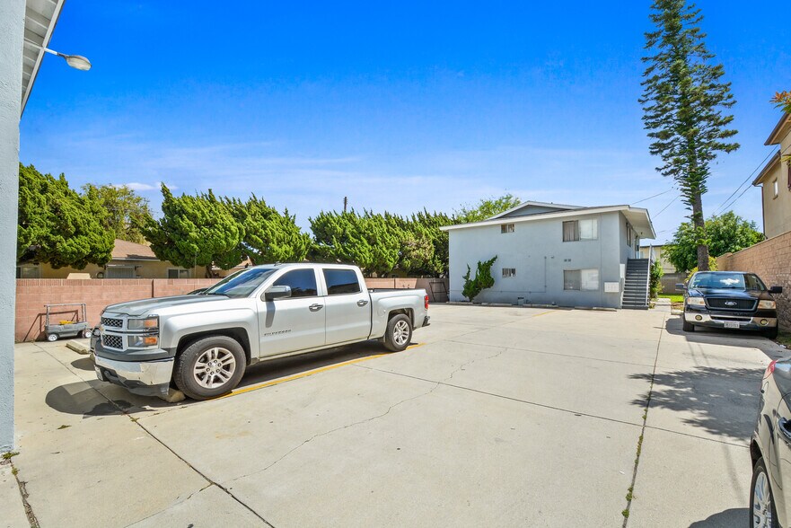 More Photos Of 11062 Excelsior Dr, Norwalk Apartments For Sale