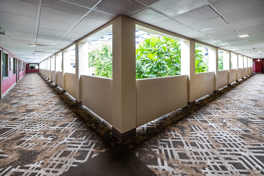 More Photos Of 5105 S Howell Ave, Milwaukee Hotel For Sale