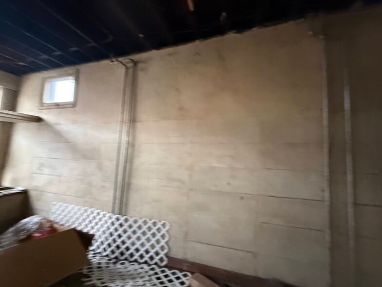 More Photos Of 836 S Mill St, New Castle Storefront Retail Residential For Sale