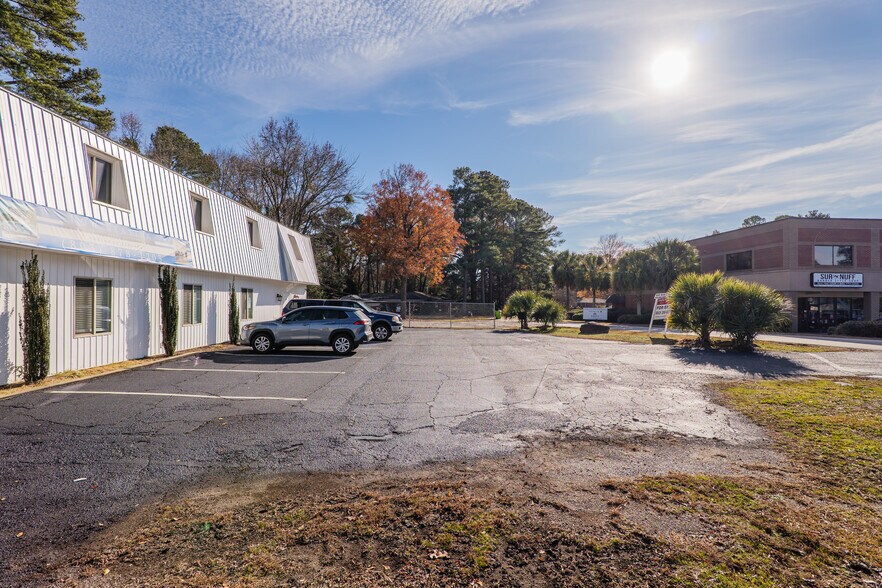 More Photos Of 123 Lawand Dr, Columbia Office Residential For Sale