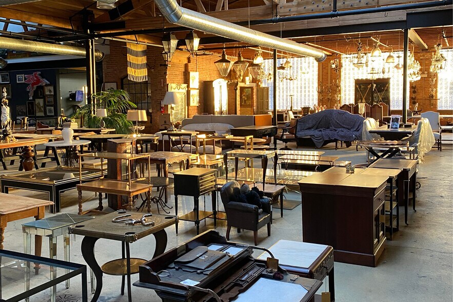 More Photos Of 1750 N Springfield Ave, Chicago Warehouse For Lease