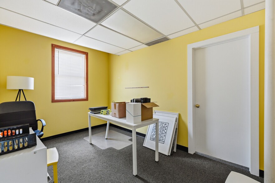 More Photos Of 36 Carpenter Street St, Keene Office For Sale