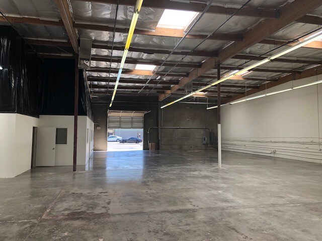 More Photos Of 3440 W Lewis Ave, Phoenix Warehouse For Lease