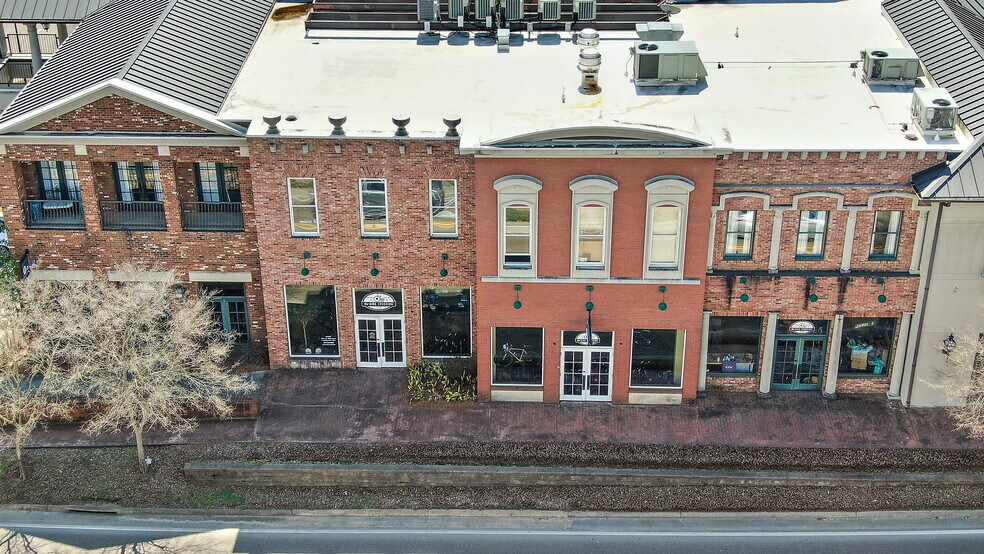 More Photos Of 113-115 W Jackson Ave, Ridgeland Unknown For Lease