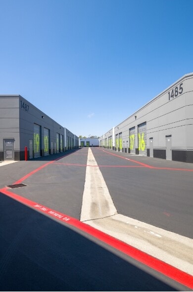 More Photos Of 1485 Poinsettia Ave, Vista Manufacturing For Lease