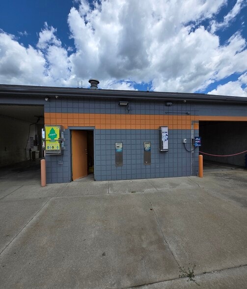More Photos Of 11561 N Saginaw Rd, Clio Carwash For Sale