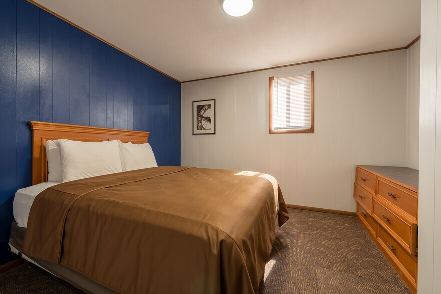 More Photos Of 30362 US Highway 160, South Fork Hotel For Sale