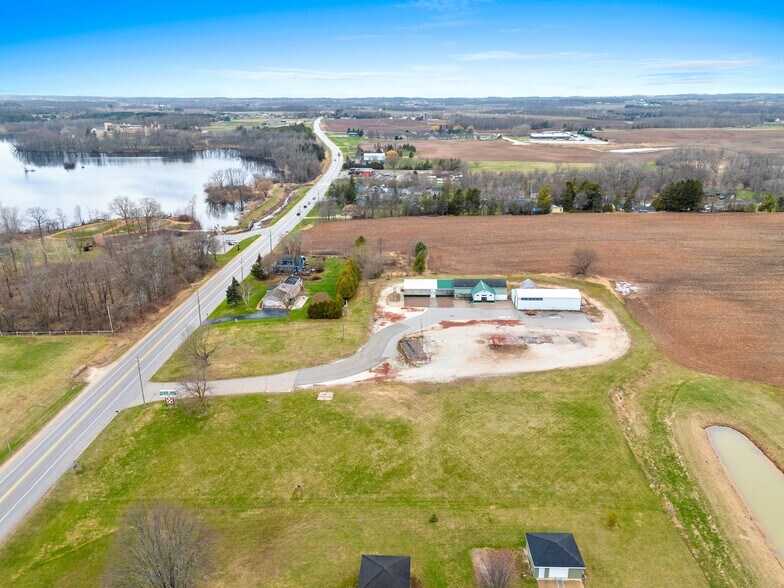 More Photos Of 5814 Calumet Ave, Manitowoc General Retail For Sale