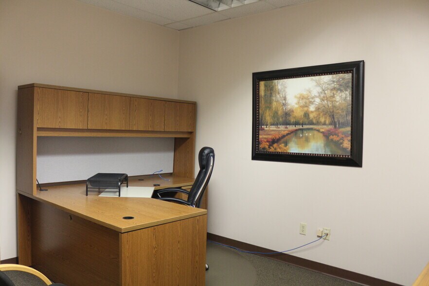 More Photos Of 801 S Durkin Dr, Springfield Office For Sale