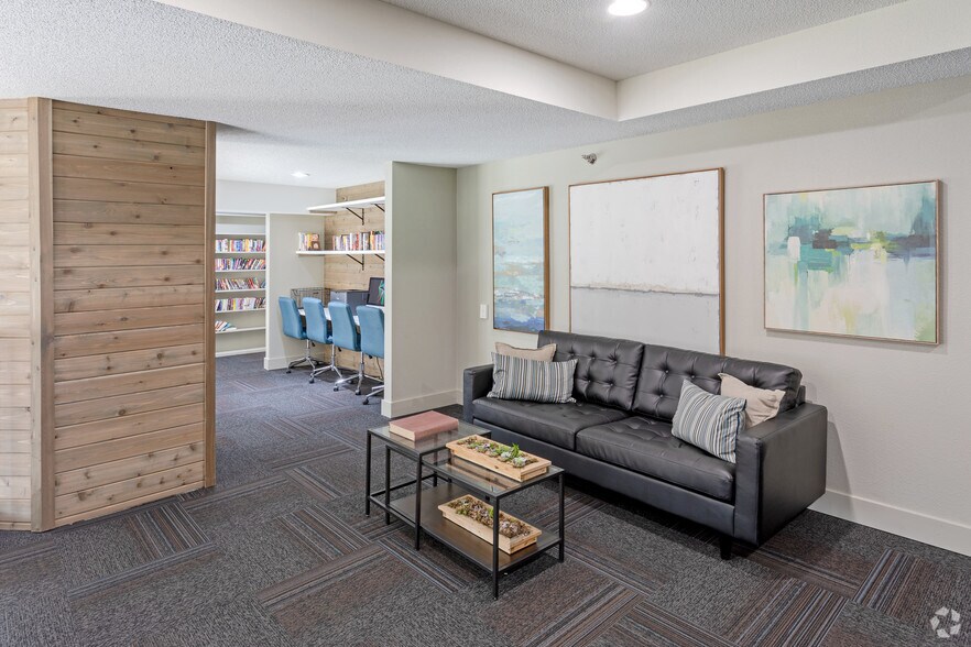 More Photos Of 110 E 1st St, Chaska Apartments For Lease