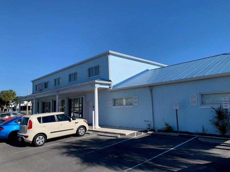 More Photos Of 3221 Tamiami Trl, Port Charlotte Medical For Lease