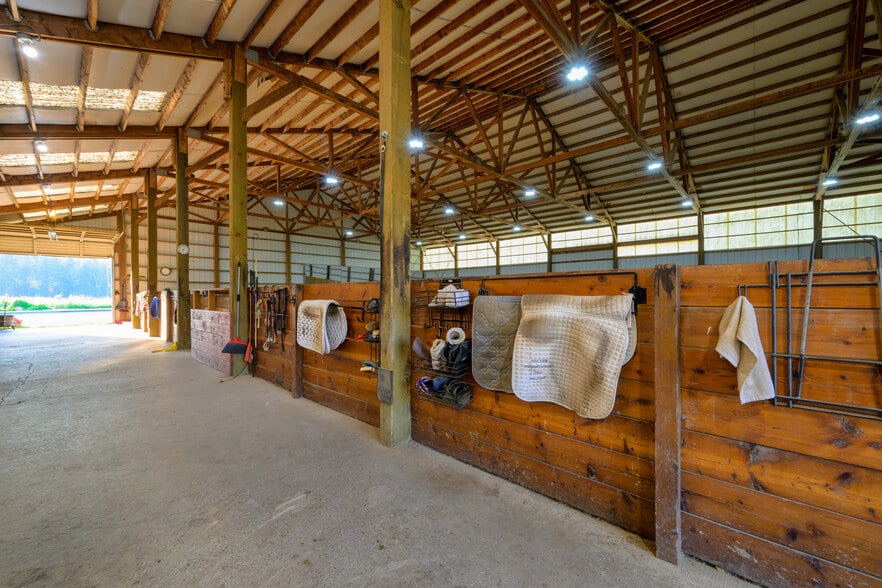 More Photos Of 5228 Gardner Ln, Florence Horse Stables For Sale