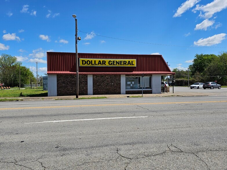 More Photos Of 1308 Washington Ave, Cairo Freestanding For Sale