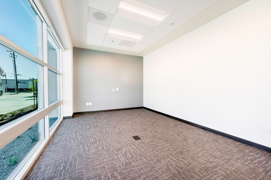 More Photos Of 1601 San Francisco Ave, Long Beach Unknown For Lease