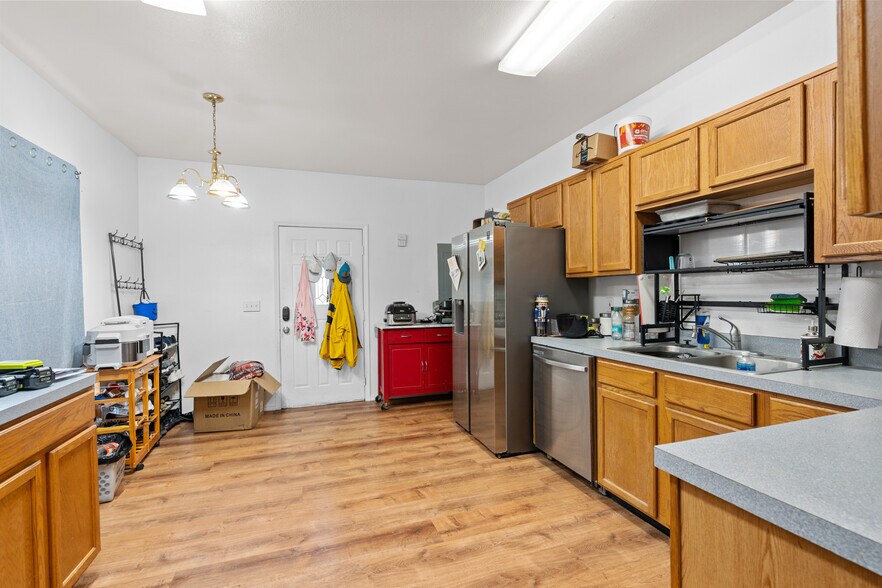 More Photos Of 140 S Chase St, Heppner Apartments For Sale