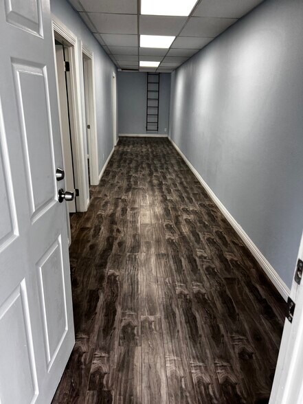 More Photos Of 8031 Greenleaf Ave, Whittier Freestanding For Lease