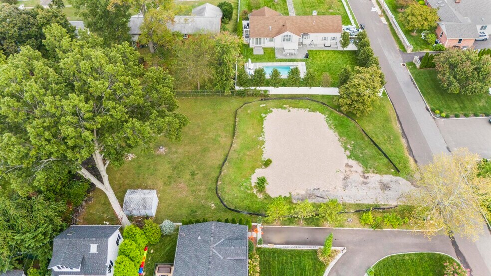 More Photos Of 38 Cook Rd, Stamford Land For Sale