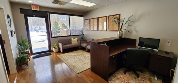 More Photos Of 984 Southford Rd, Middlebury Office For Lease