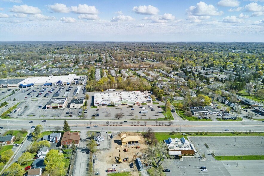 More Photos Of 3081 Ridge Rd W, Rochester Auto Repair For Sale