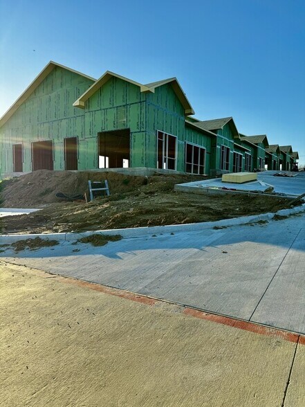 More Photos Of 250 Gerault Rd, Flower Mound Medical For Sale