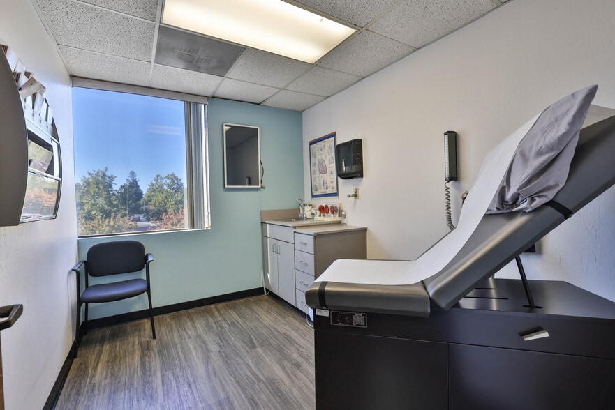 More Photos Of 135 N Jackson Ave, San Jose Medical For Sale