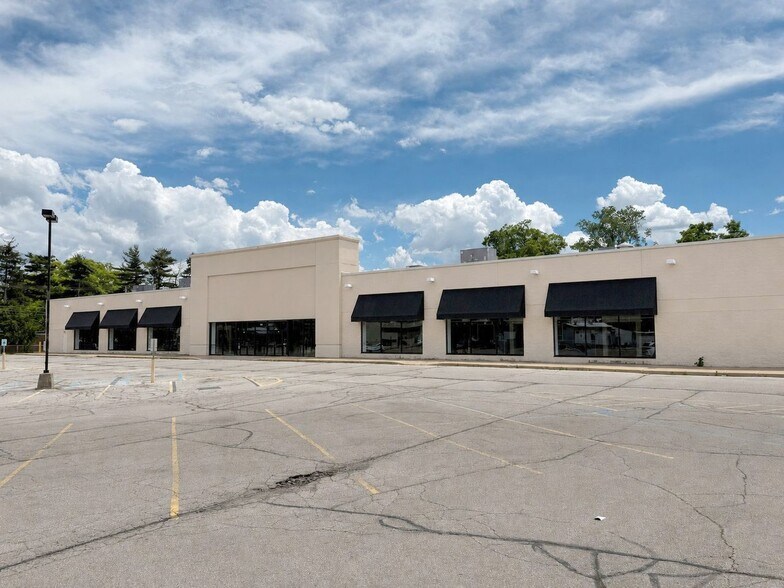 More Photos Of 4485 Monroe St, Toledo Freestanding For Lease