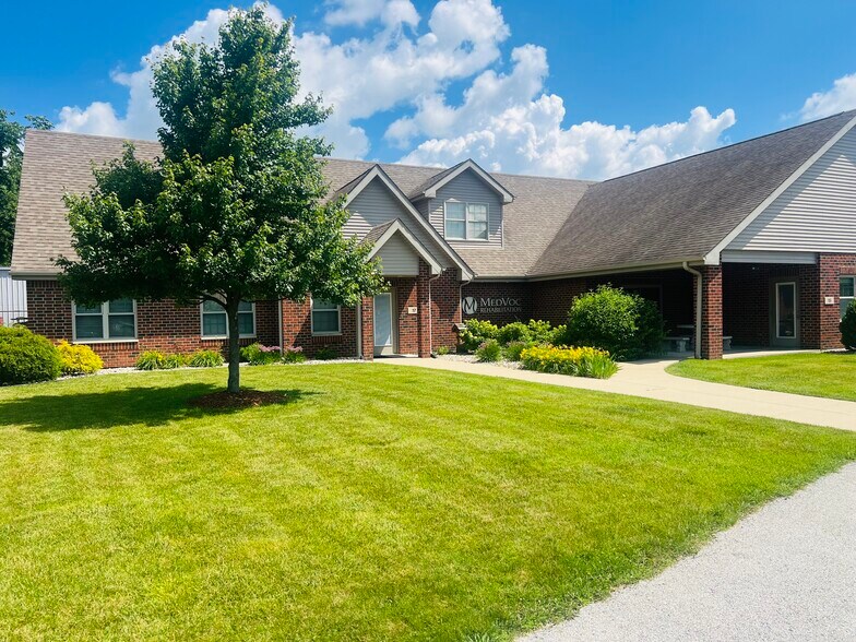 More Photos Of 15-17 Scrementi Ln, Steger Office For Sale