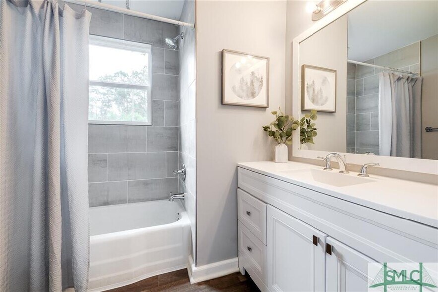 More Photos Of 504 E Montgomery Xrd, Savannah Office Residential For Sale