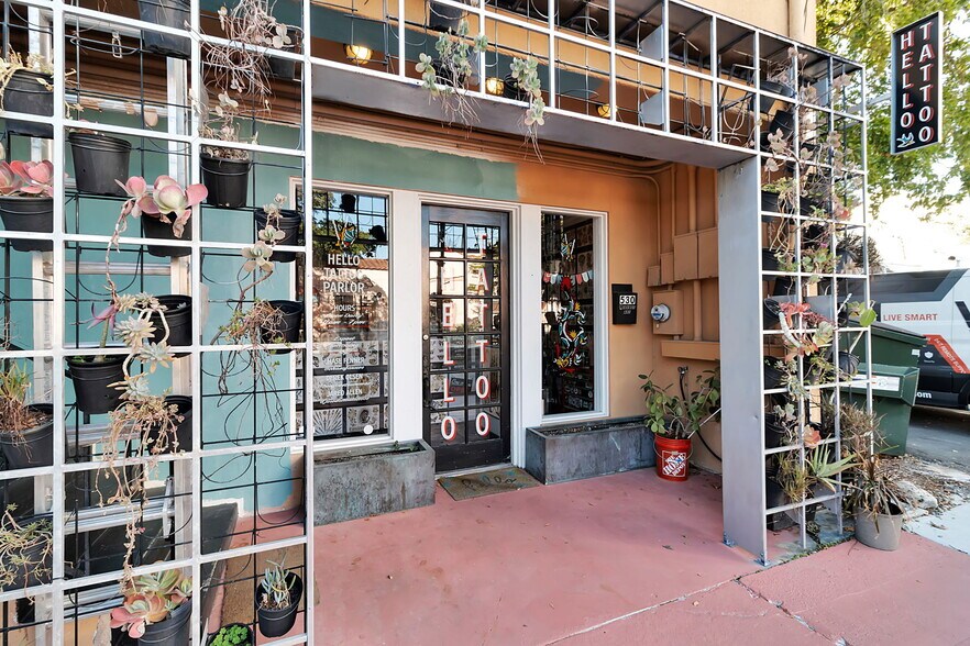 More Photos Of 530-536 S Pineapple Ave, Sarasota Storefront Retail Residential For Sale