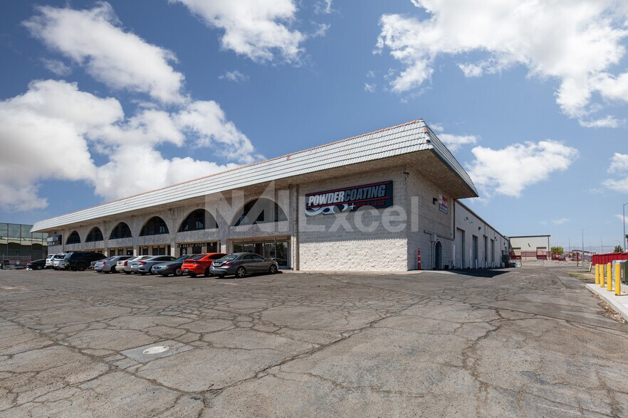 More Photos Of 5325 S Valley View Blvd, Las Vegas Warehouse For Lease