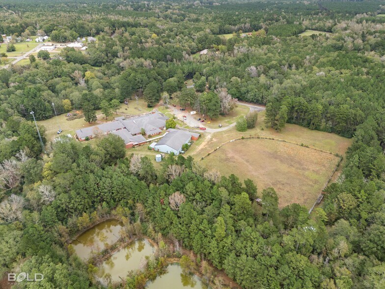 More Photos Of 200 All Saints Rd, Pelican Schools For Sale