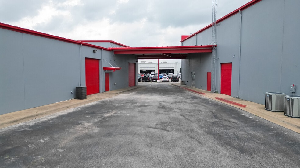 More Photos Of 1902 E Central Texas Expy, Killeen Auto Dealership For Sale
