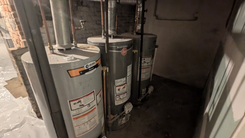 More Photos Of 15-17 Emmett St, Providence Apartments For Sale