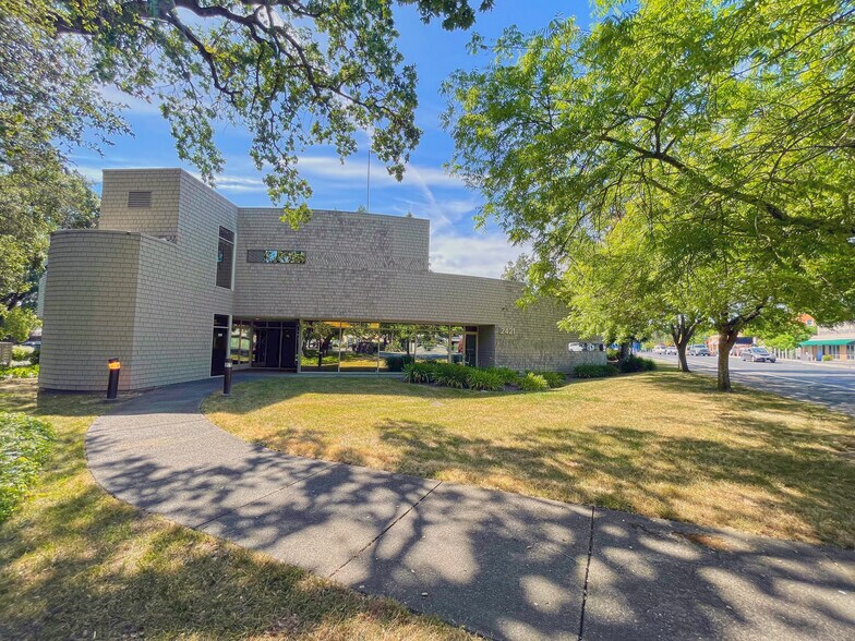 More Photos Of 2421 Mendocino Ave, Santa Rosa Office Residential For Lease