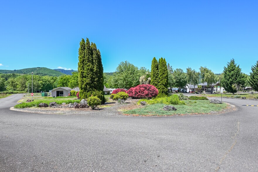 More Photos Of 1120 John Long Rd, Oakland Manufactured Housing Mobile Home Park For Sale