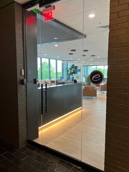 More Photos Of 112 W Center St, Fayetteville Office For Lease