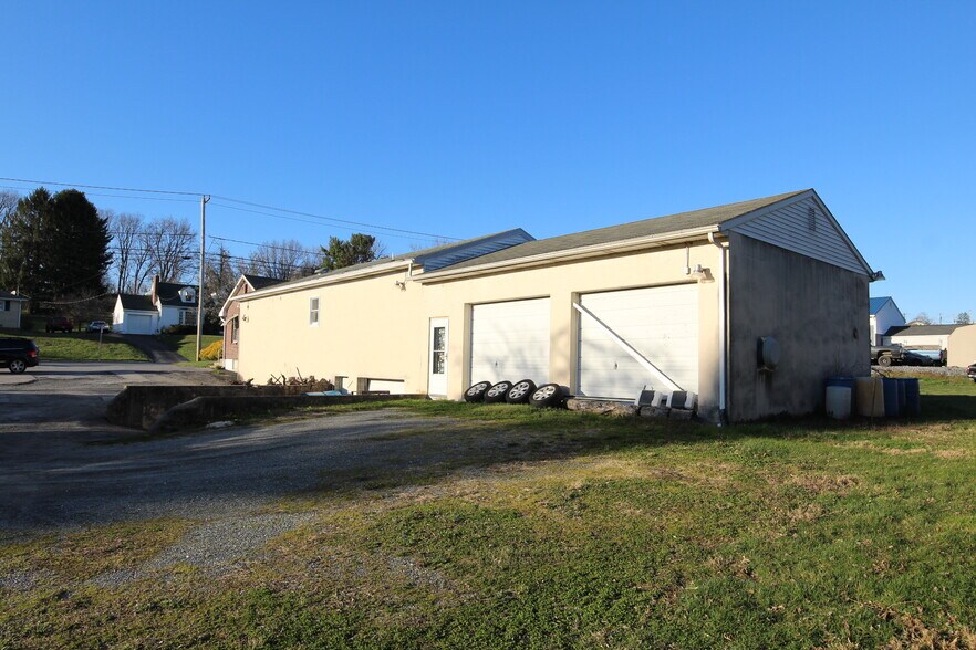 More Photos Of 72 Maple St, East Prospect Freestanding For Sale