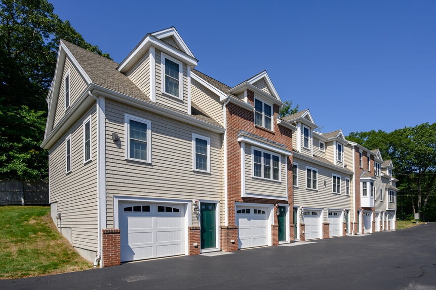 More Photos Of 1148 Bedford St, Abington Multifamily For Sale