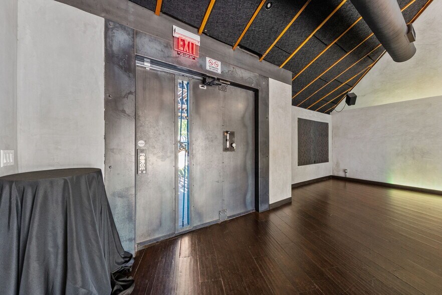 More Photos Of 553 California Ave, Boulder City Restaurant For Sale