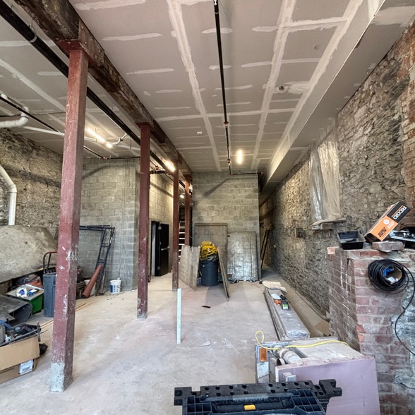 More Photos Of 171 River St, Troy Office For Lease
