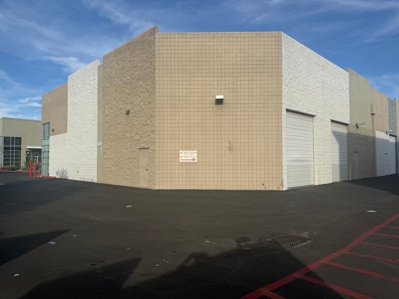 More Photos Of 20634 N 28th St, Phoenix Warehouse For Sale