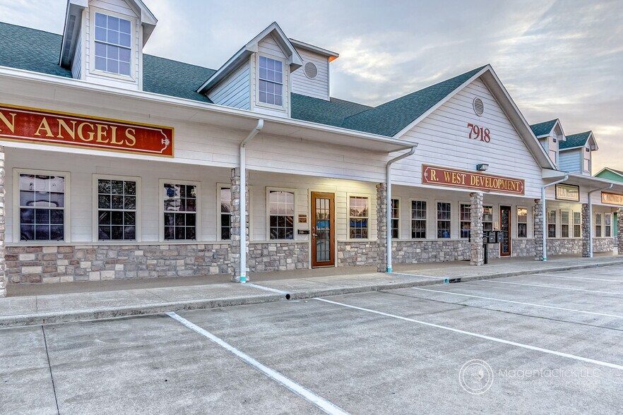 More Photos Of 7918 Broadway St, Pearland Unknown For Lease