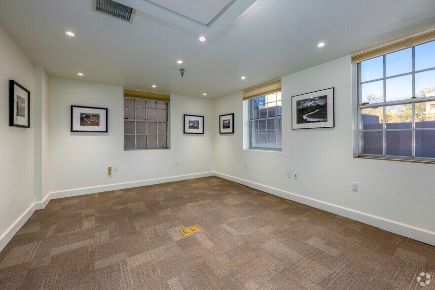 More Photos Of 141 E Palace Ave, Santa Fe Coworking Space