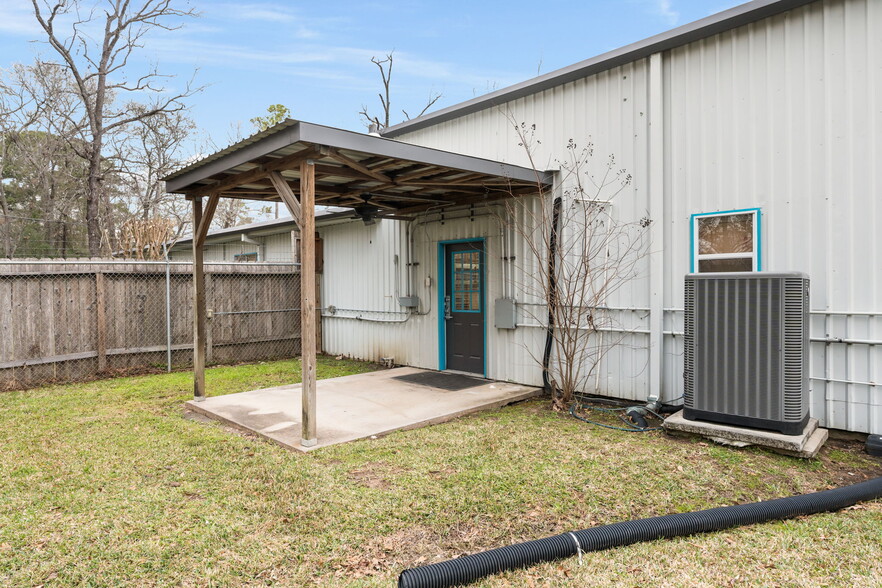 More Photos Of 2200 Sciaaca Rd, Spring Office For Sale