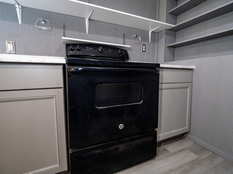 More Photos Of 420 W Johnson St, Norman Multifamily For Sale