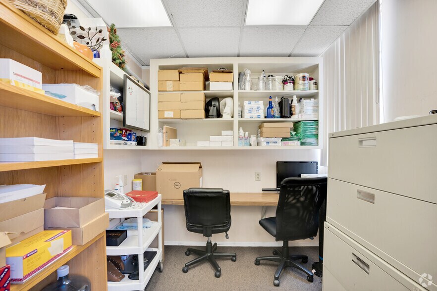 More Photos Of 60 E Foothill Blvd, Upland Storefront Retail Office For Sale