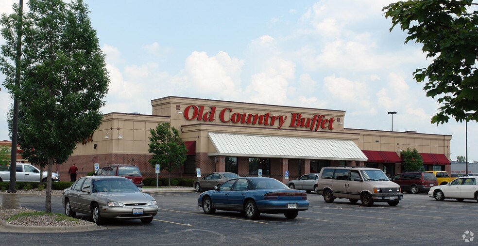 More Photos Of 3820-3900 44th Ave, Moline Unknown For Lease