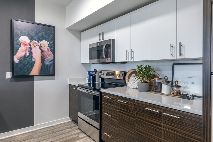 More Photos Of 3850 N Mississippi Ave, Portland Apartments For Lease